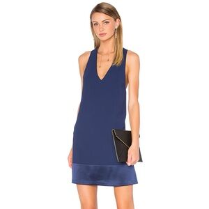 Alice + Olivia Daralee Trapeze Dress – Navy